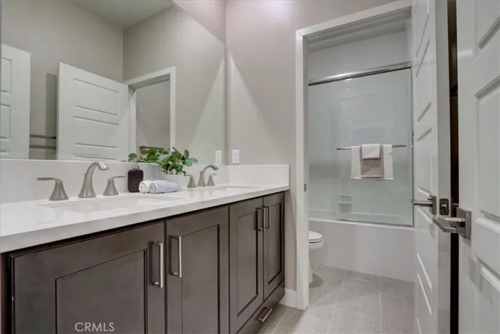 118 Catalyst, Irvine, California 92618