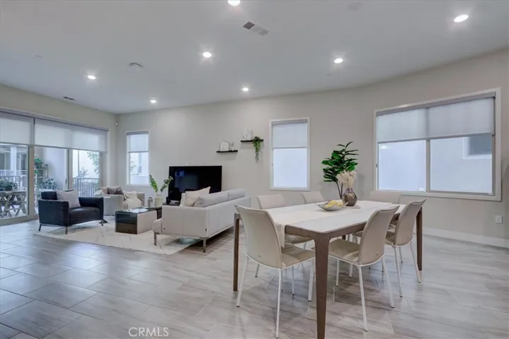 118 Catalyst, Irvine, California 92618