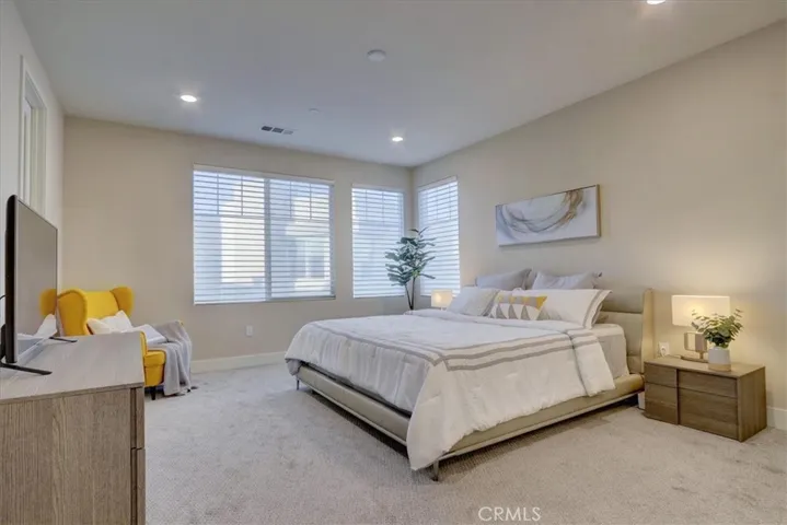 118 Catalyst, Irvine, California 92618