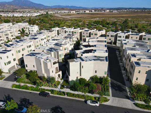 118 Catalyst, Irvine, California 92618