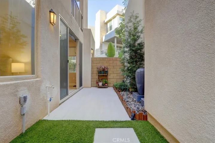 118 Catalyst, Irvine, California 92618
