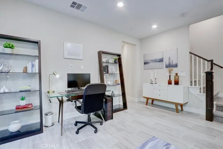 118 Catalyst, Irvine, California 92618