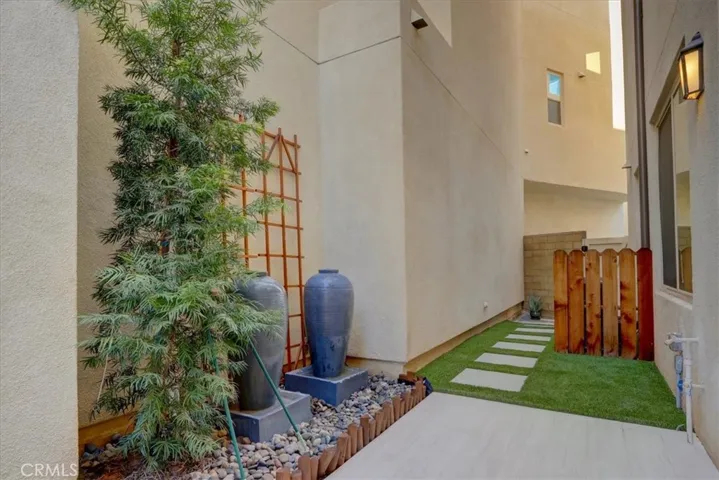118 Catalyst, Irvine, California 92618