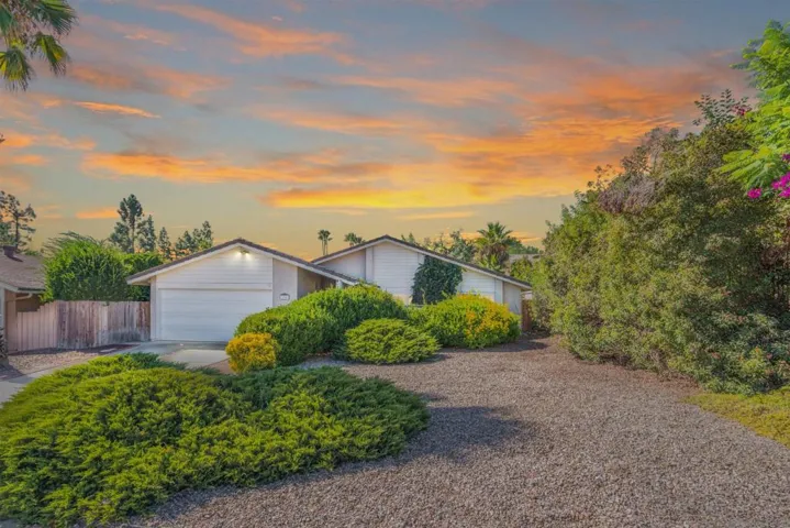 11543 Aliento Ct, San Diego, California 92127