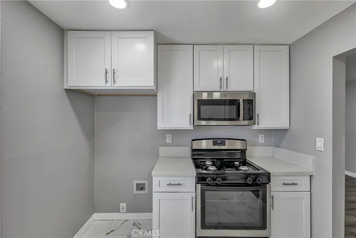 13238 S San Pedro Street, Los Angeles, California 90061