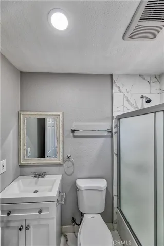 13238 S San Pedro Street, Los Angeles, California 90061