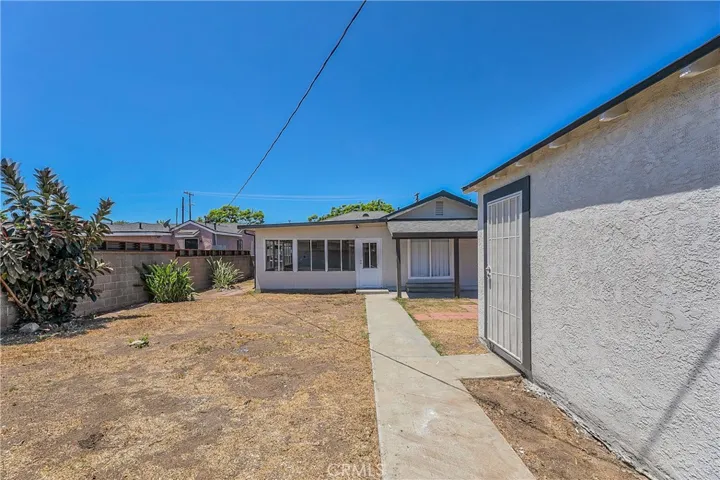 13238 S San Pedro Street, Los Angeles, California 90061