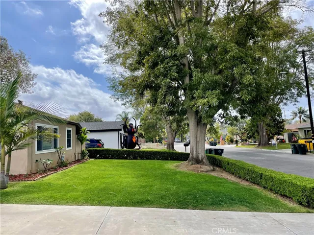 1974 Continental Avenue, Costa Mesa, California 92627