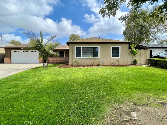 1974 Continental Avenue, Costa Mesa, California 92627