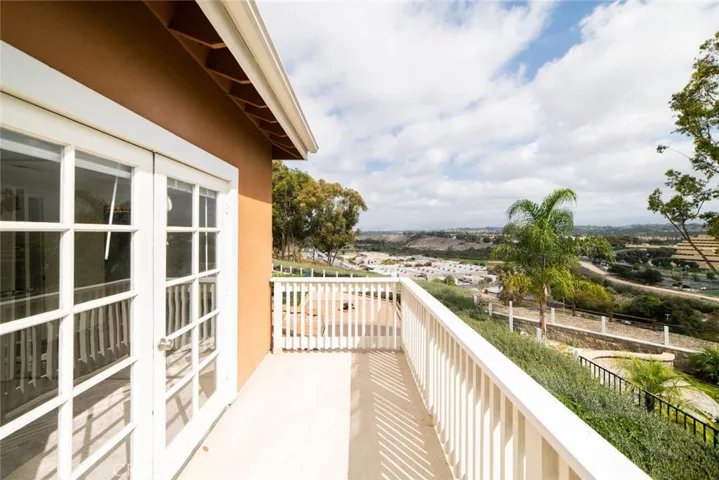 91 Matisse Circle 44, Aliso Viejo, California 92656