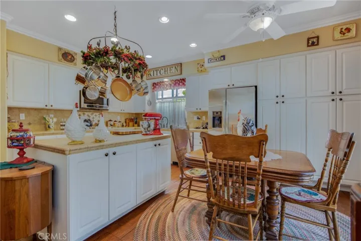 16 Rolling Ridge, Rancho Santa Margarita, California 92688