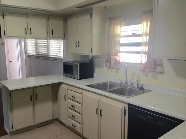 8975 Lawrence Welk Drive 52, Escondido, California 92026