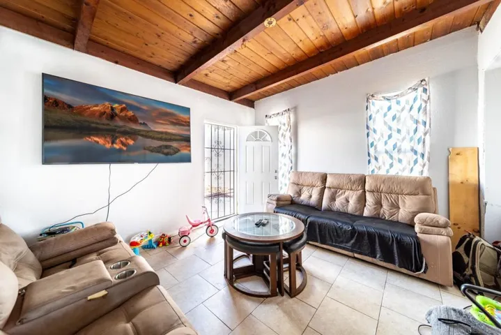 5290 Olvera Ave, San Diego, California 92114