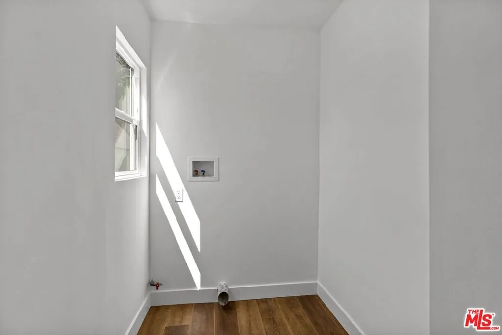 231 W Cedar Avenue, Burbank, California 91502 home-pic-22