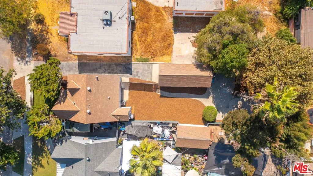 231 W Cedar Avenue, Burbank, California 91502 home-pic-30