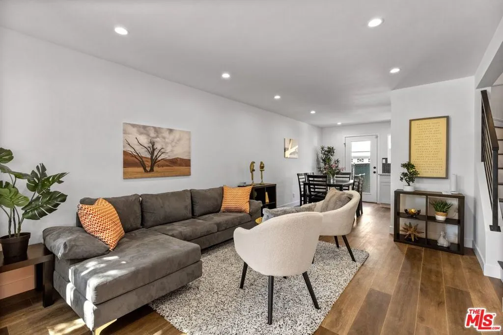 231 W Cedar Avenue, Burbank, California 91502 home-pic-3