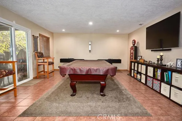 17469 Redbud Street, Hesperia, California 92345