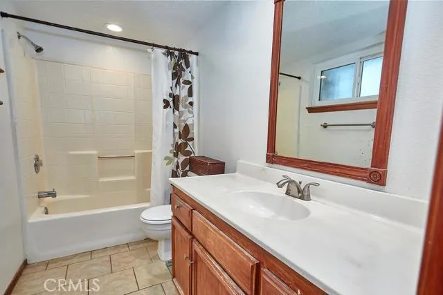 17469 Redbud Street, Hesperia, California 92345