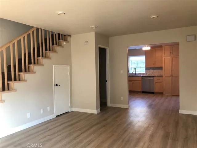 1511 E 23rd Street C, Signal Hill, California 90755