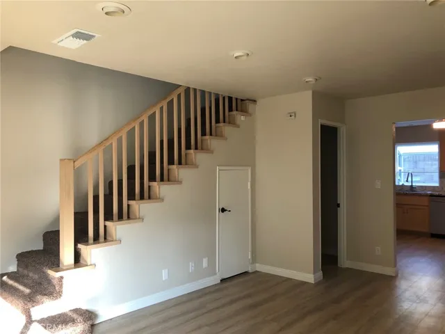 1511 E 23rd Street C, Signal Hill, California 90755