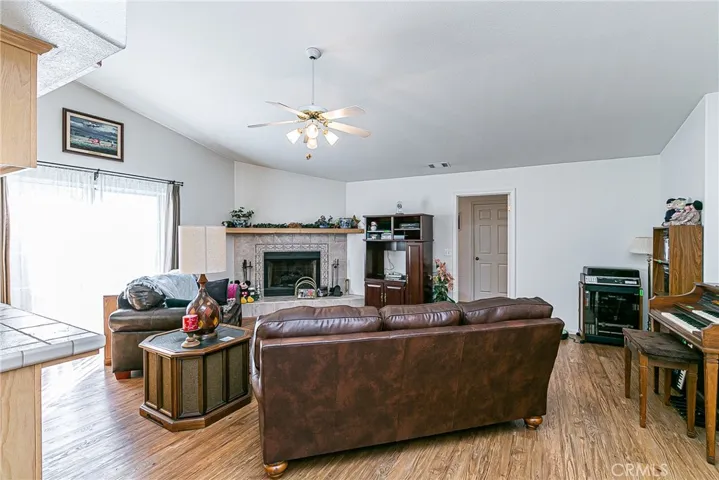 4644 Woodmere Road, Santa Maria, California 93455