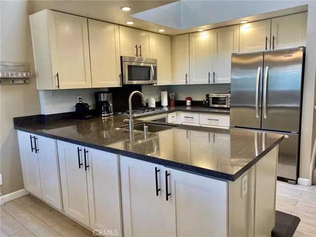 19 Via Lavendera, Rancho Santa Margarita, California 92688