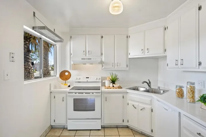, Alameda, California 94501