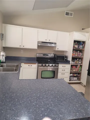 525 Morningside Terrace, Palmdale, California 93551
