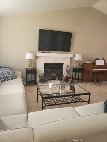 525 Morningside Terrace, Palmdale, California 93551