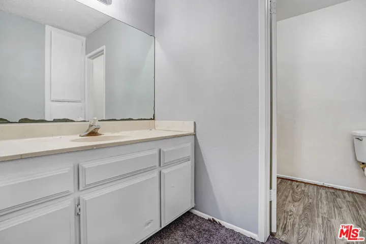 23952 Tocaloma Road, Apple Valley, California 92307