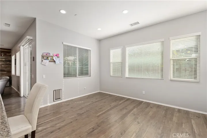 Eat in area in kitchen