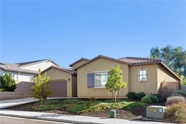 35814 Foxen Drive, Winchester, California 92596