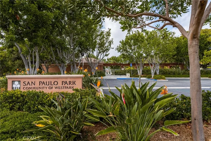 8 Del Azul, Irvine, California 92614