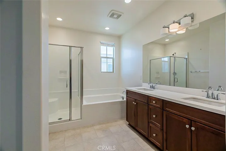 3180 E Yountville Drive 11, Ontario, California 91761