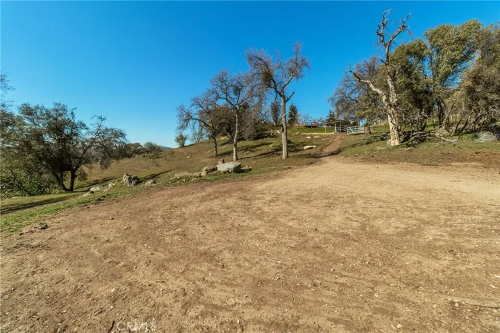 46576 Baldpate Lane, Squaw Valley, California 93675
