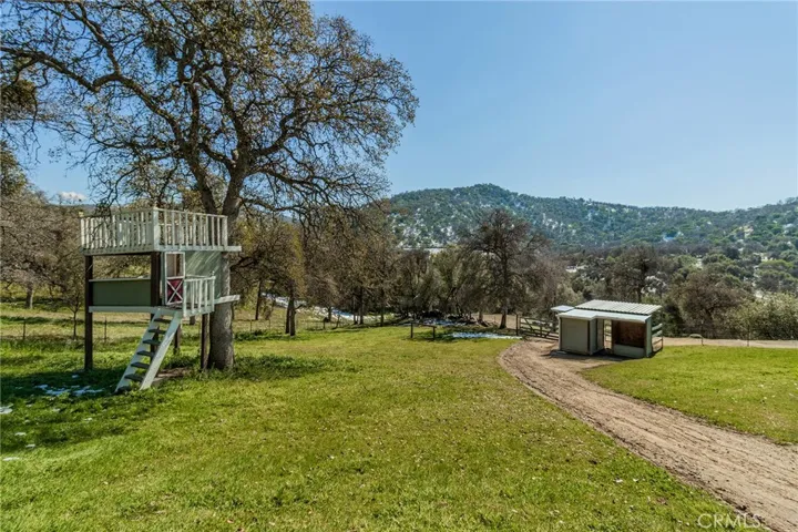 46576 Baldpate Lane, Squaw Valley, California 93675