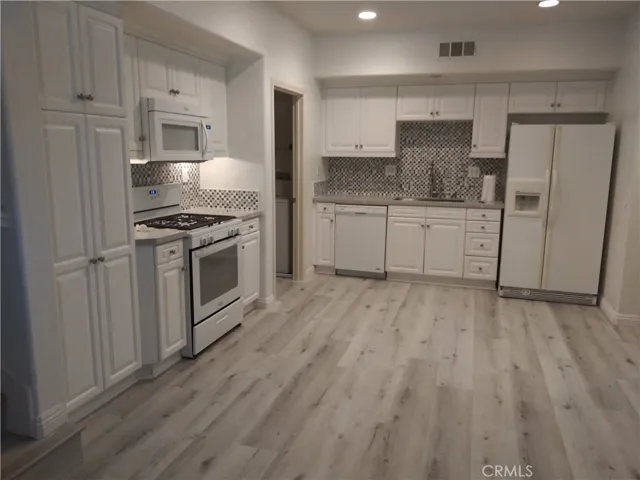 110 Stepping Stone, Irvine, California 92603