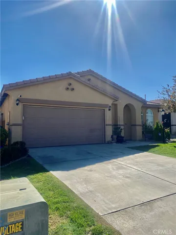 12325 Luna Road, Victorville, California 92392