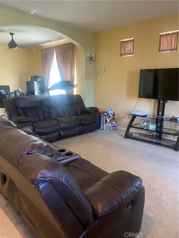 12325 Luna Road, Victorville, California 92392