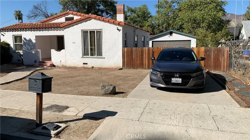 237 W 2nd Street, San Jacinto, California 92583