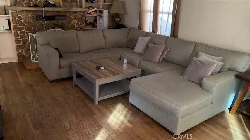 237 W 2nd Street, San Jacinto, California 92583