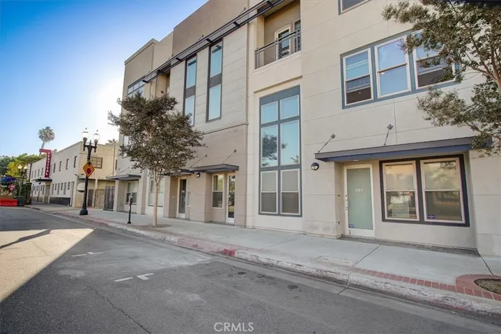 204 E 3rd Street, Santa Ana, California 92701