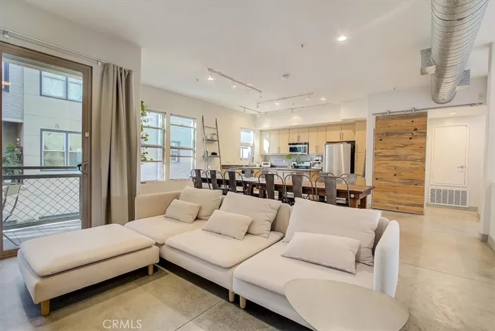 204 E 3rd Street, Santa Ana, California 92701
