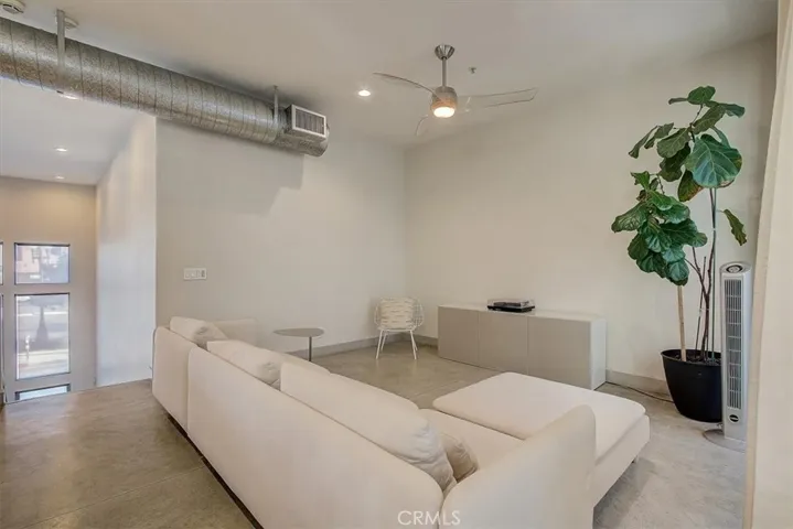 204 E 3rd Street, Santa Ana, California 92701