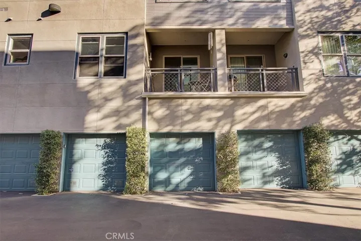 204 E 3rd Street, Santa Ana, California 92701