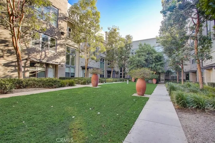204 E 3rd Street, Santa Ana, California 92701