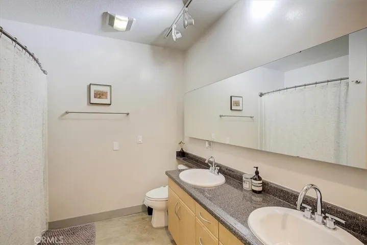 204 E 3rd Street, Santa Ana, California 92701