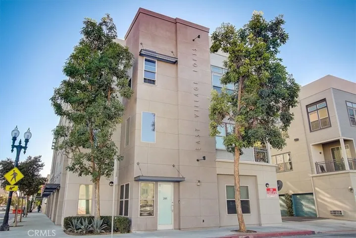 204 E 3rd Street, Santa Ana, California 92701
