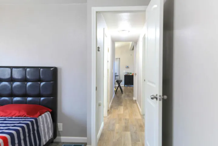Bedroom 3 : Hallway