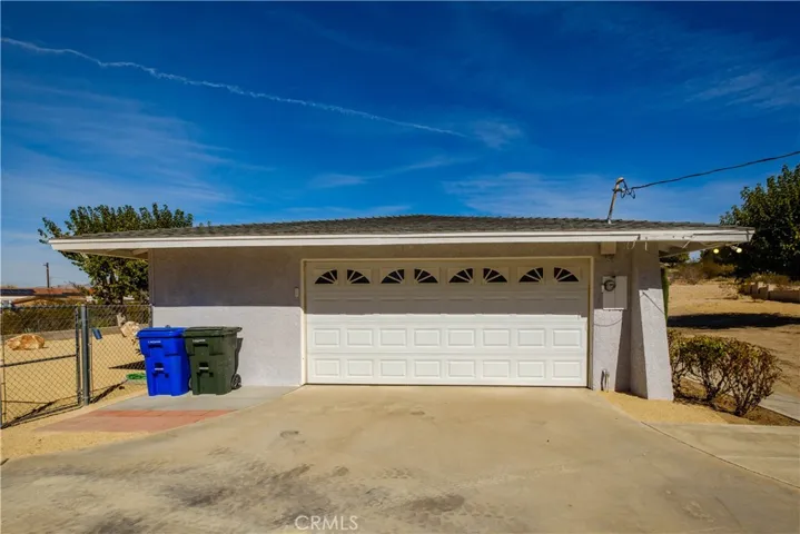 13944 Pamlico Road, Apple Valley, California 92307